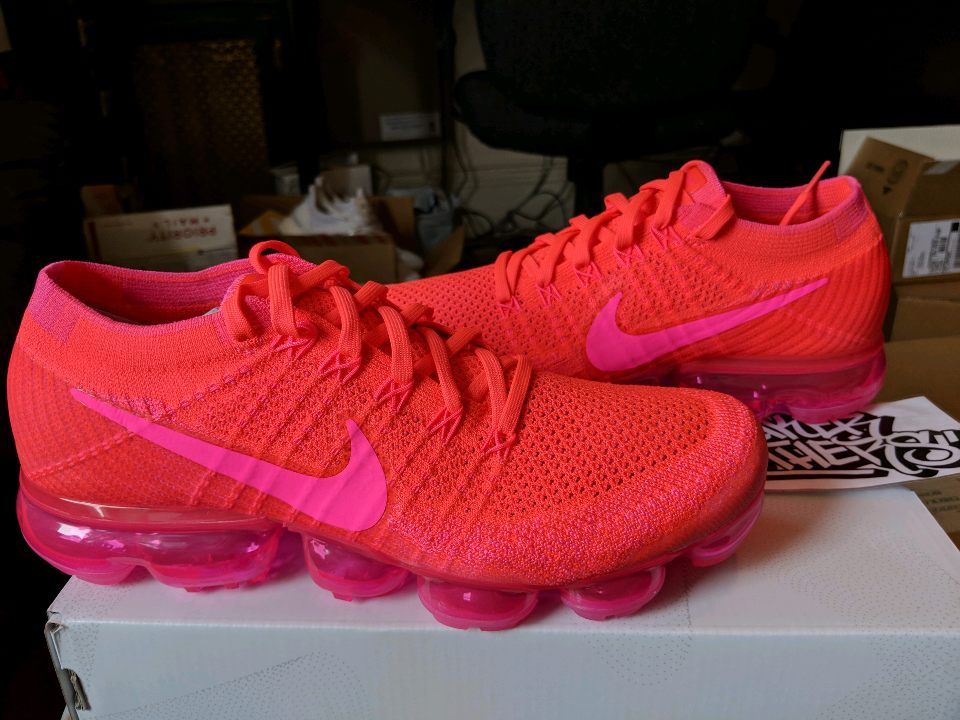 bright pink vapormax